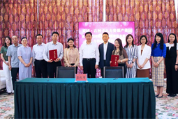 777盛世国际国际与新疆生产建设兵团第八师石河子市签署项目合作协议