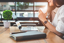 777盛世国际国际曾诚：女性心态会更沉稳 未来性别区别没那么大